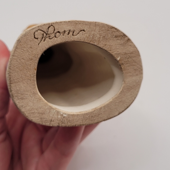 Vintage Hand Painted Ceramic Old Lady Woman Grandma Figurine Signed by Artist - Picture 9 of 11